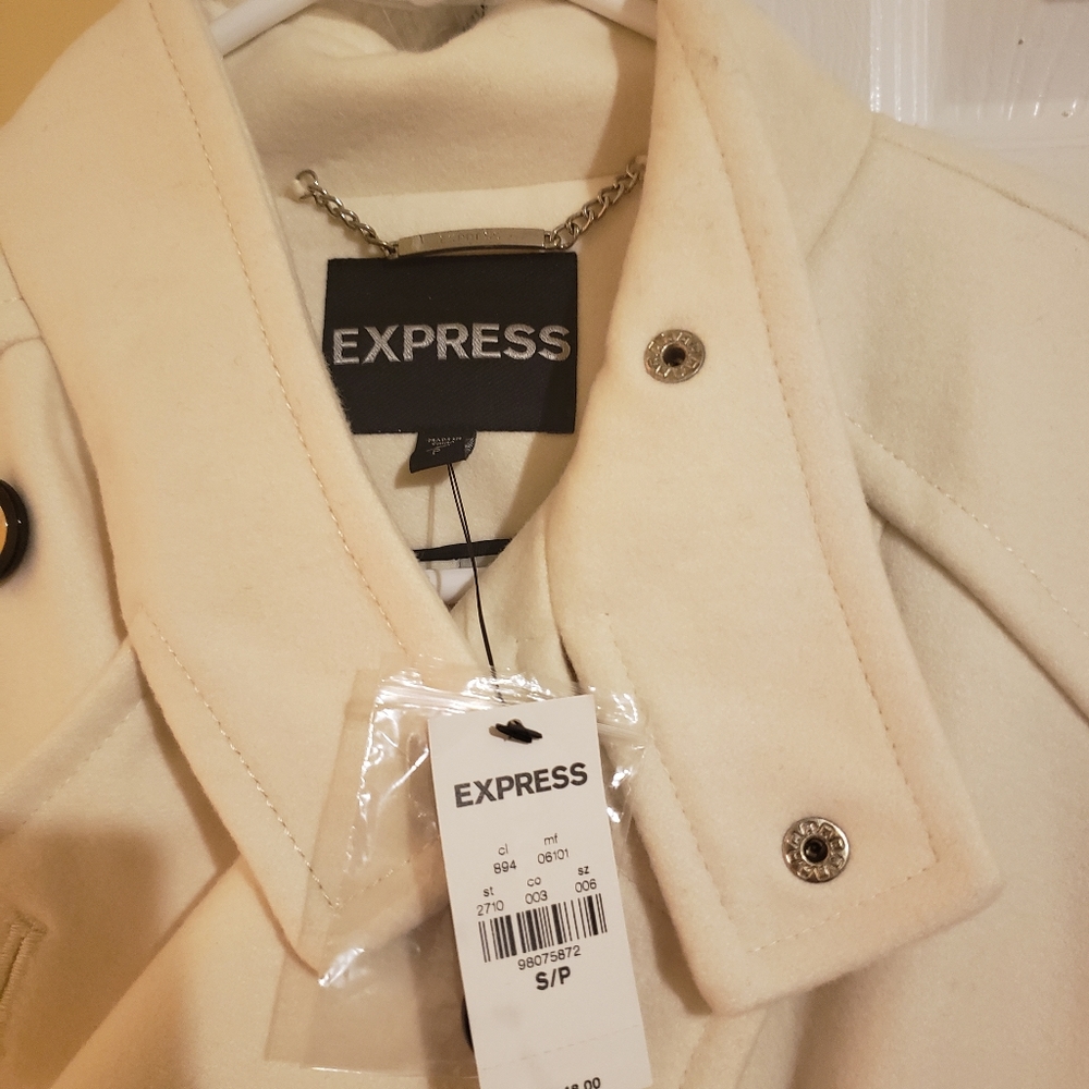 Coat - Picture 5 of 5